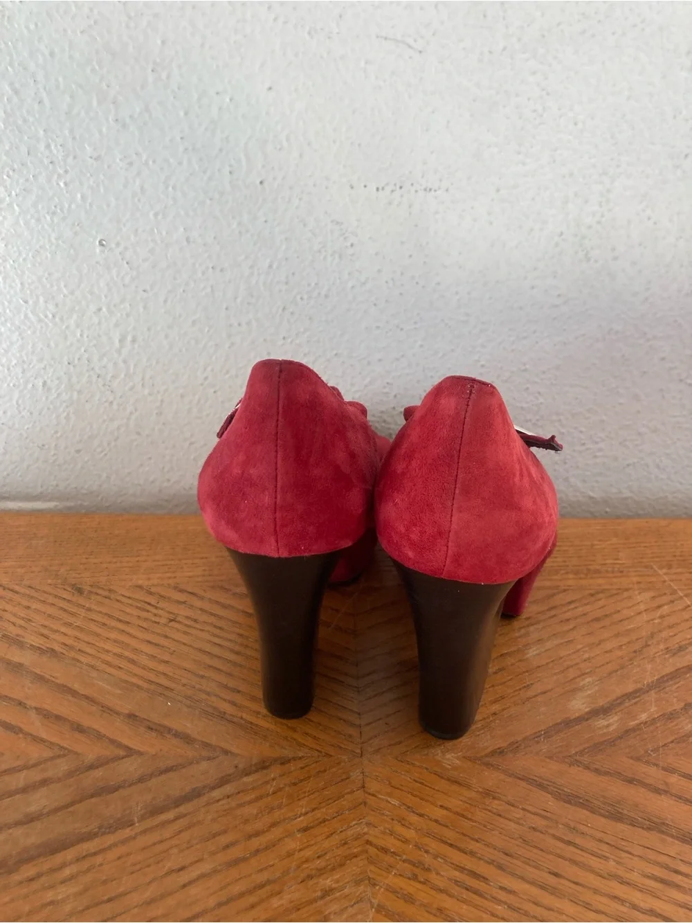 RACHEL ZOE Coquettish Red Suede Platform Wedge Heels 8.5M
